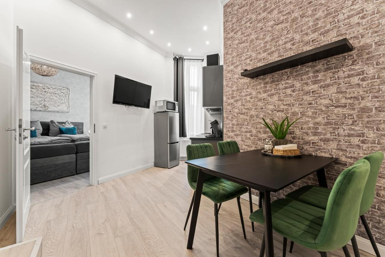 The Mierendorf Hinterhaus, 2 Bed Rooms Up To 4 People 베를린 외부 사진